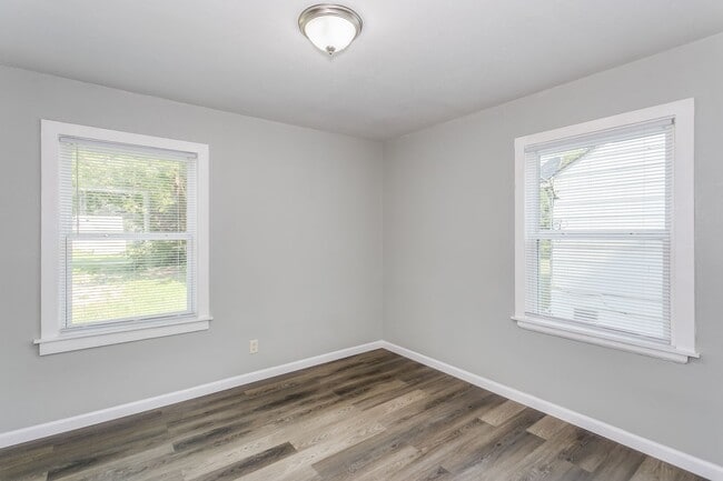 Photo - Super Affordable One Bedroom Duplex!