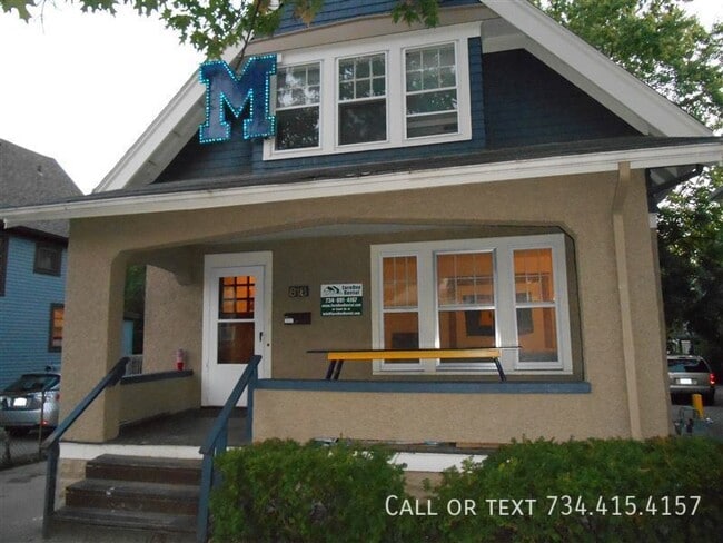 Photo - 818 Packard St