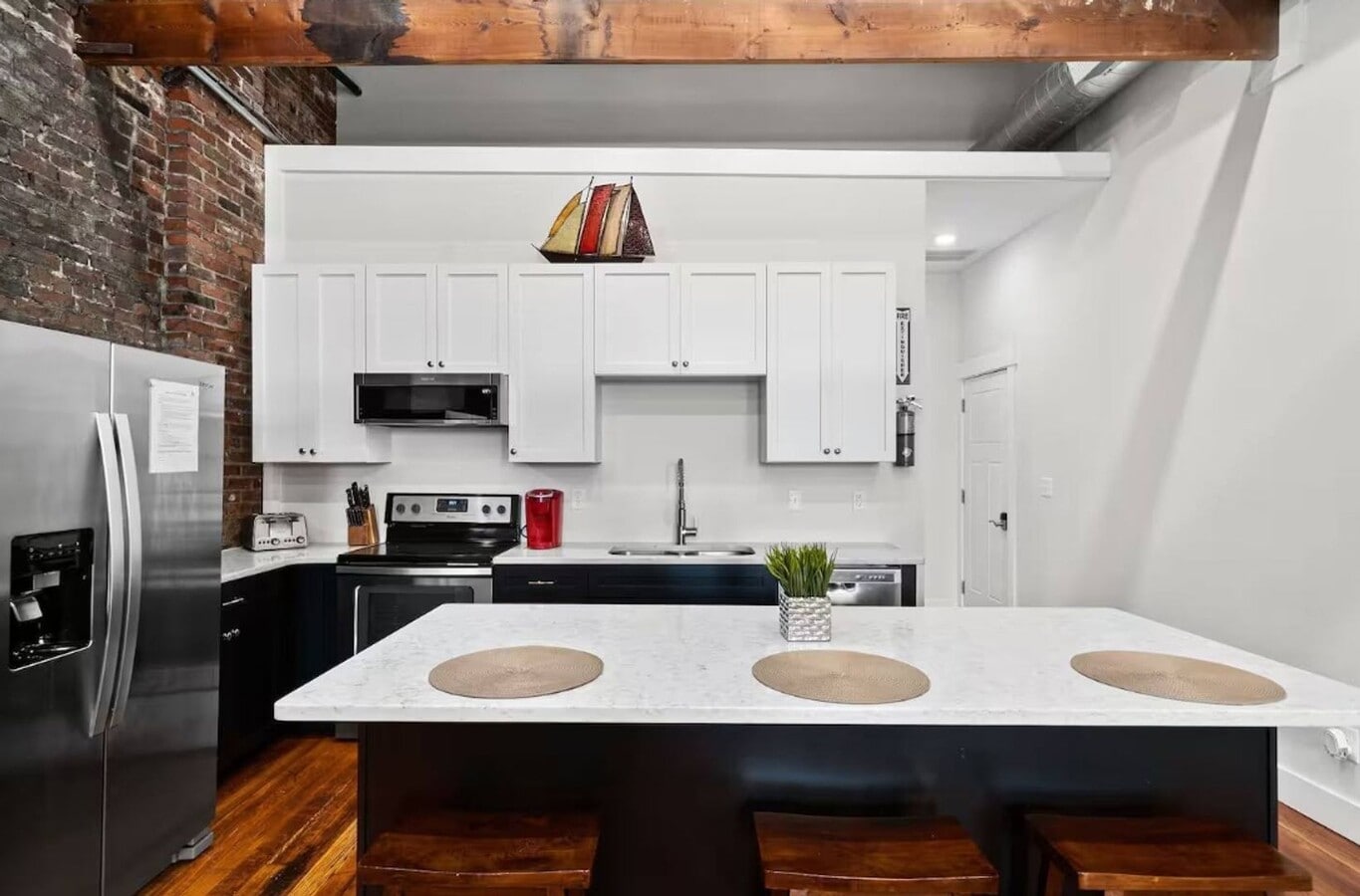 Photo - 124 Strawberry Alley Apartment Unit B