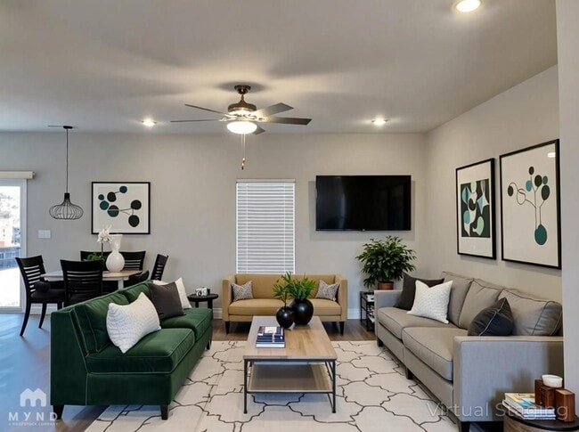 Photo - 104 Lightning Dr