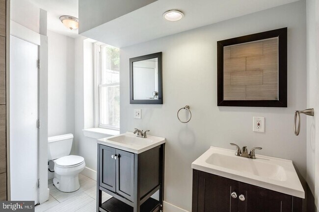 Photo - 1720 N Marshall St Unit #2