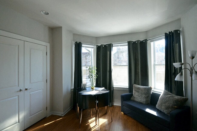 4031 Spruce Bedroom 2 - 4031 Spruce St