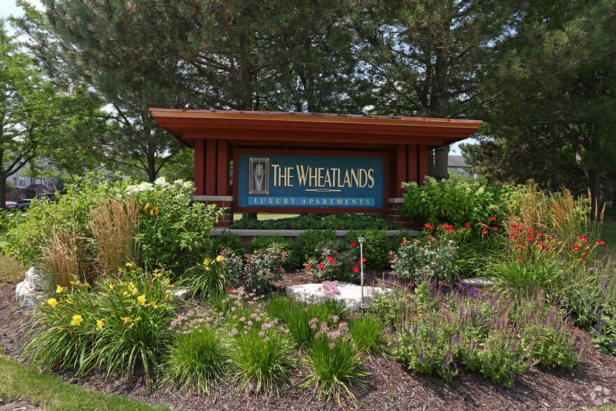 The Wheatlands Apartments For Rent in Buffalo Grove, IL