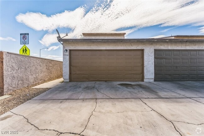 Building Photo - 1228 Mews Ln Rental