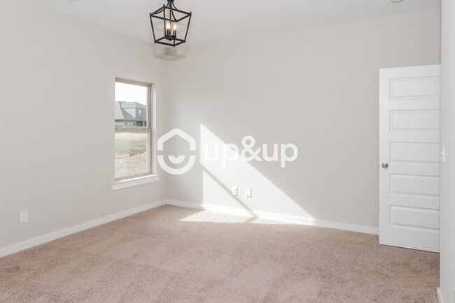 Photo - Fantastic 3bd/2ba home! Let yourself in!