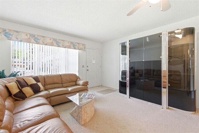 Photo - 2386 Sumatran Way Unit 14
