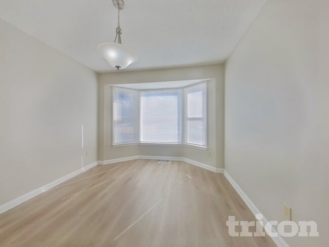 Photo - 5095 Glendora Dr