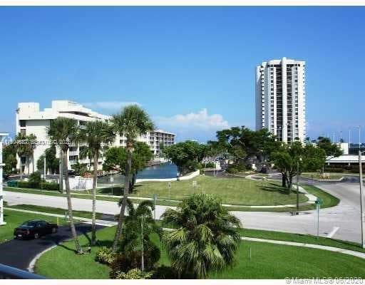 Photo - 1631 NE 114th St Unidad 305