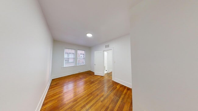 Photo - 2331-2335 Riverside Ave - 2331-1(C)