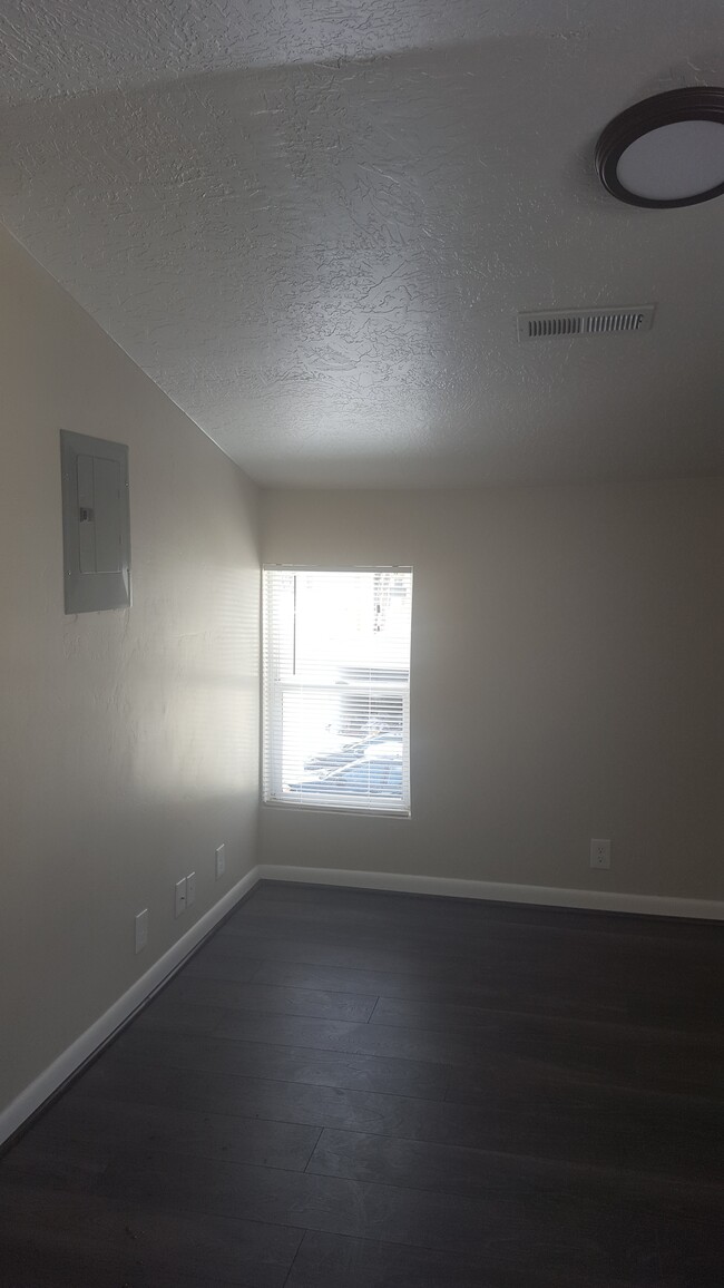 Photo - 6th Street, LLC Unidad 4