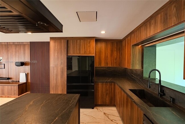 Photo - 3711 Battersea Rd