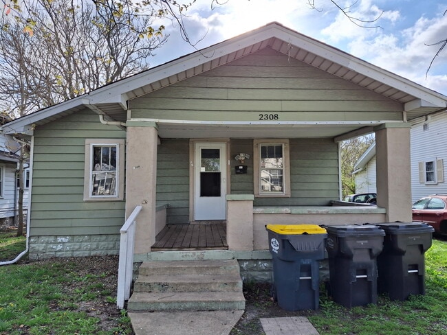 Building Photo - 2308 Pitt St