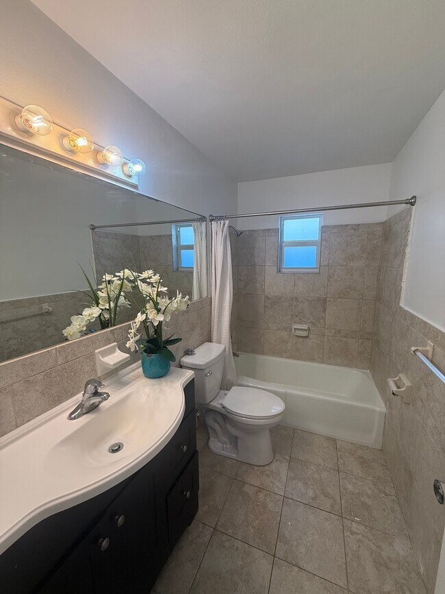 623 92nd Ave N Unit 623A