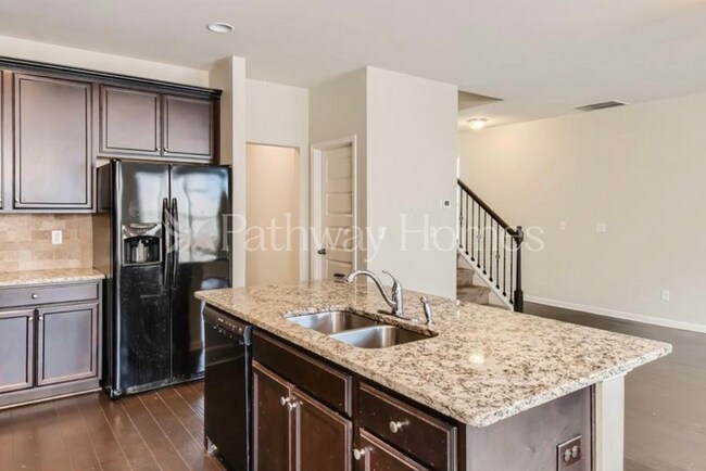 Photo - 1610 Potomac Ct