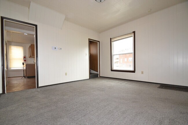 Photo - 456 Sumner St