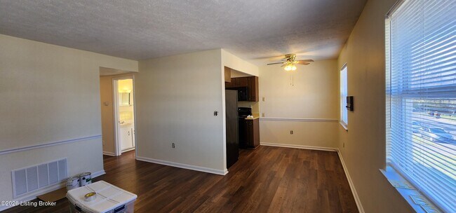 3212 Springfield Dr Unit 3