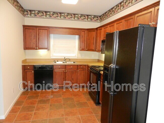 Photo - 4537 Guilford Cir