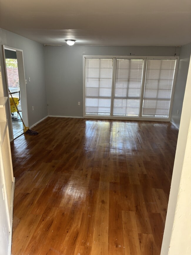 Photo - 2221 20th Ave