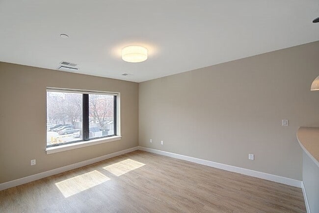 Building Photo - 33 Rogers St Unit 217 Rental