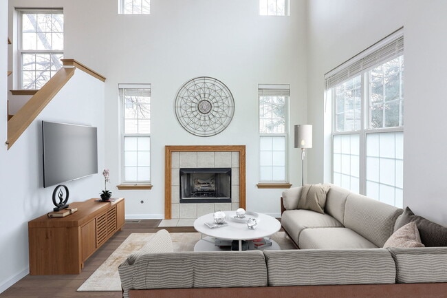 Photo - 2810 White Thorn Cir
