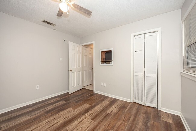 Photo - 1006 13th St