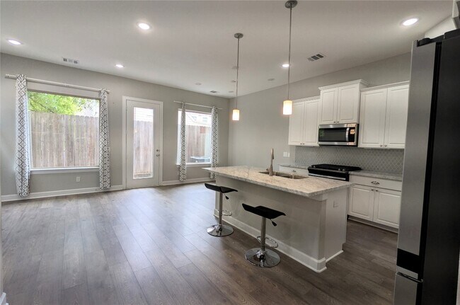 Photo - 5116 Pine Reach Dr