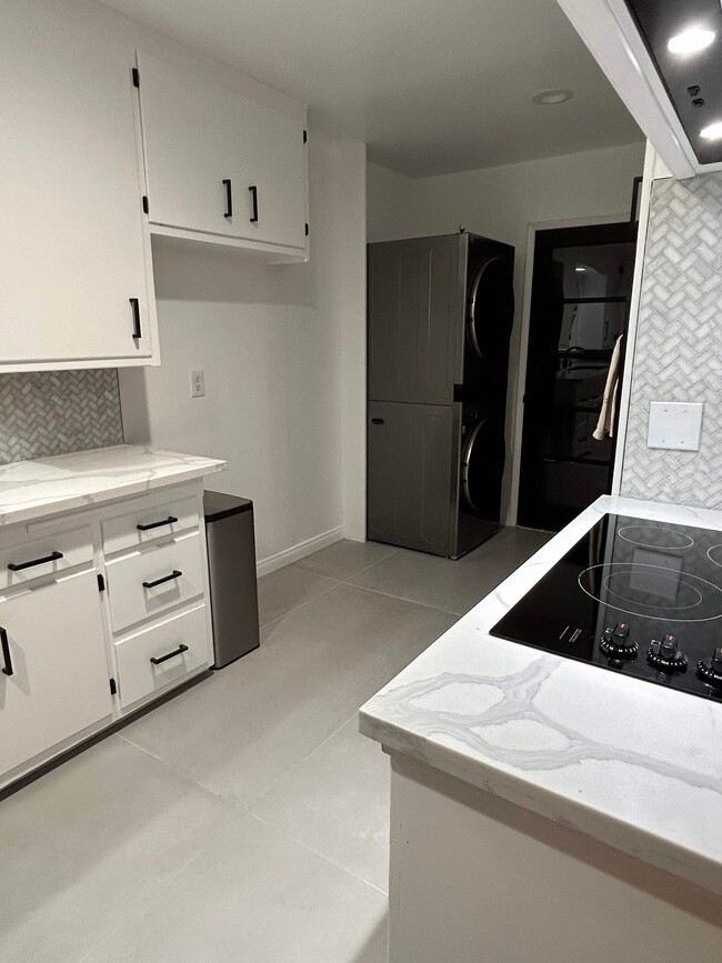 Photo - 17124 Horace St Unidad 1