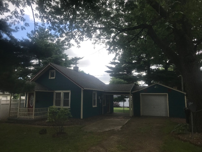 Building Photo - 1133 9th St