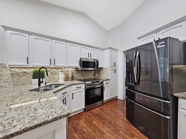 11402 Suncreek Pl