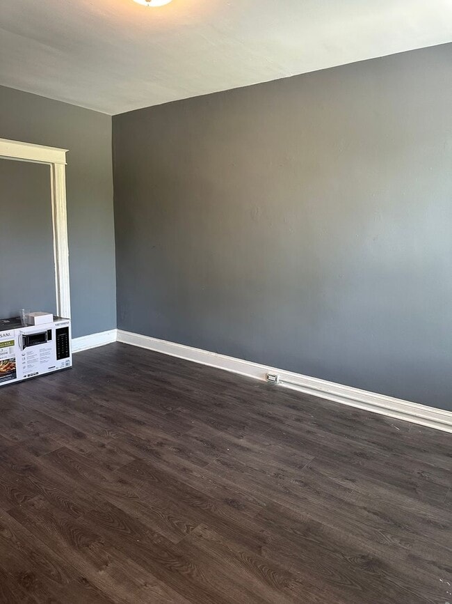 Photo - 5 S Wickham Rd Unidad Apt. 1