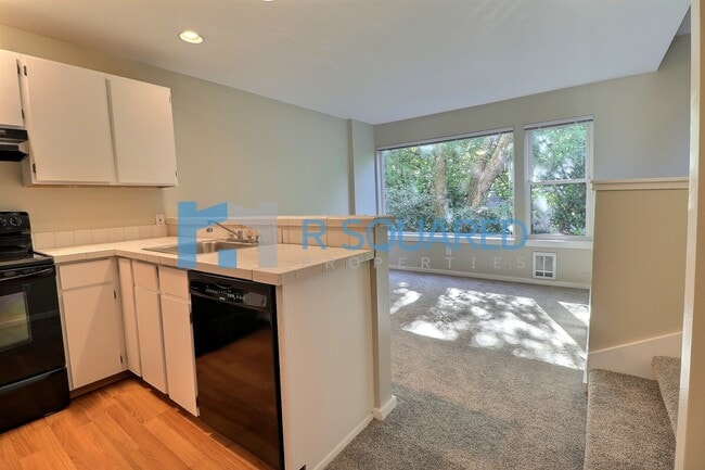 Photo - 3910 Whitman Ave N