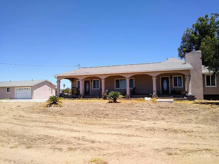 3666 Lander Ave House House Rental in Stevinson, CA