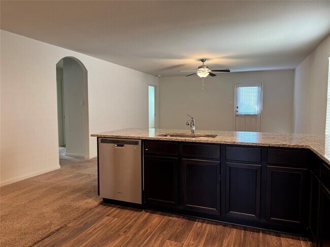 Photo - 313 Cres Park Dr