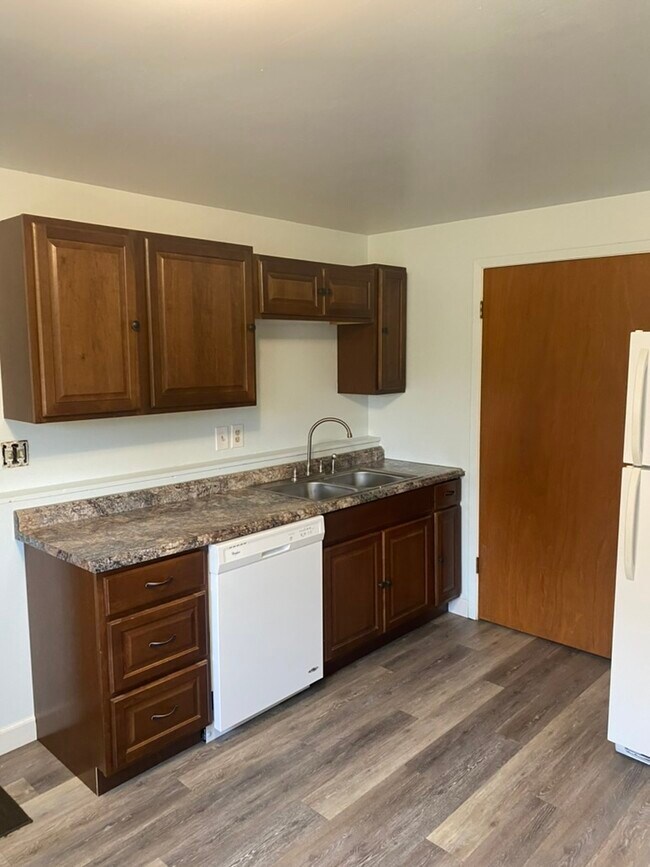 Fregadero de cocina - 520 N 11th Ave