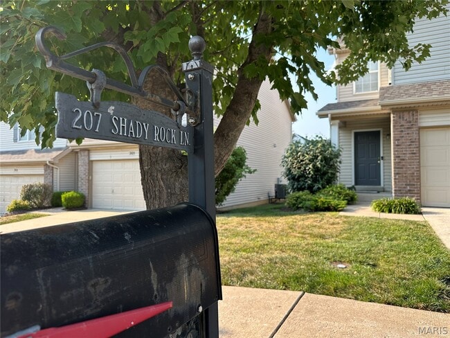 Photo - 207 Shady Rock Ln