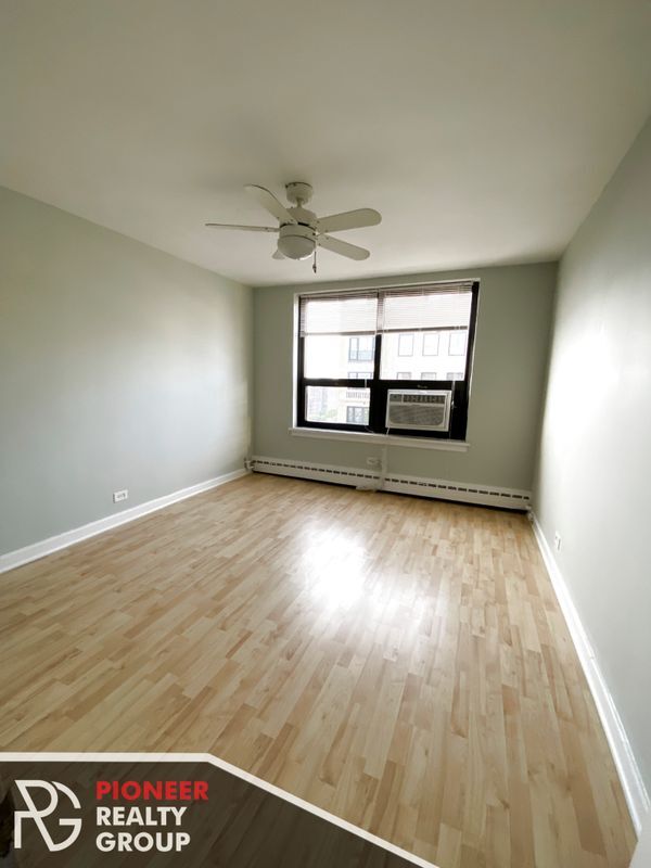 445 W Wellington Ave Unit W445-15A