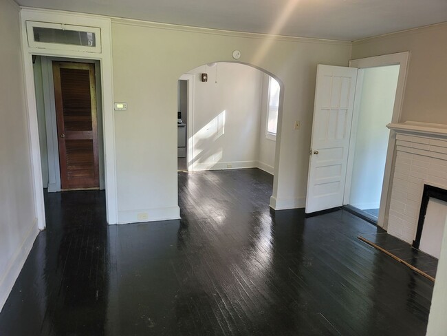 Photo - North Columbia House
