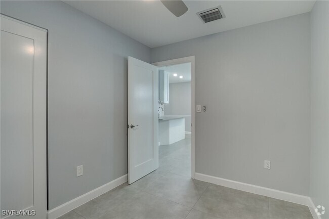 Building Photo - 4516 W Alhambra Cir Rental