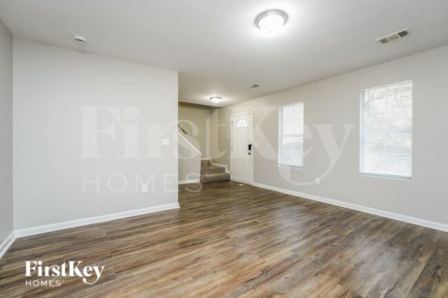 Photo - 2007 Sandbrook Ct SW