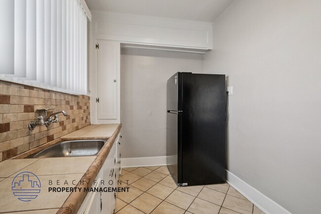 Photo - 1141 Pine Ave