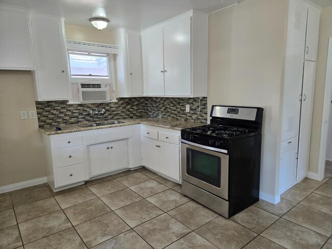 Photo - 3720 Yosemite Way