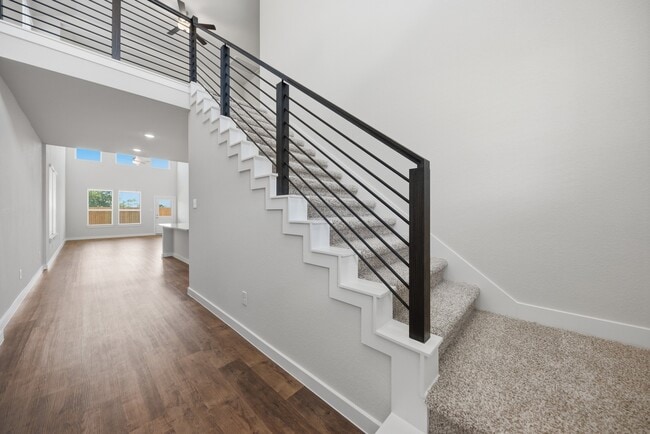 Photo - 1053 Lilly Ln