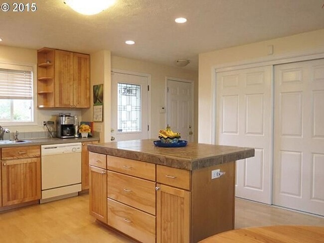 Photo - Sought After Bethel Neighborhood