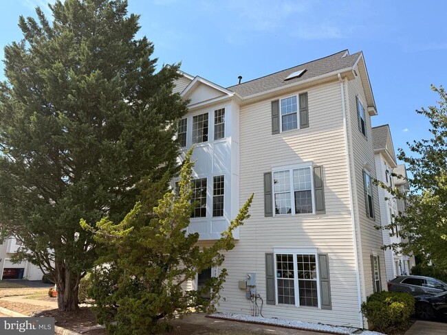 Building Photo - 2542 Logan Wood Dr Rental