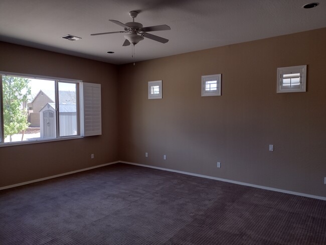 Photo - 5537 N Kerwood Loop