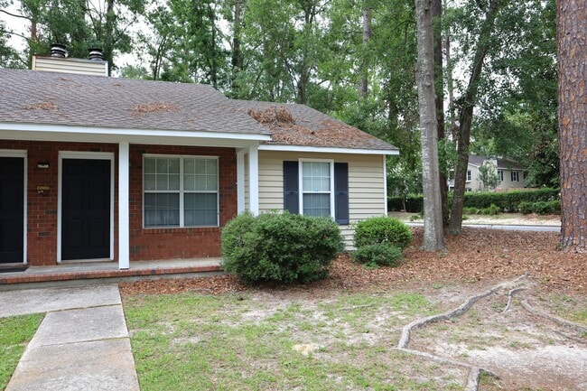 1 Wooddale Dr, Unit A - 1 Wooddale Dr, House Unit A