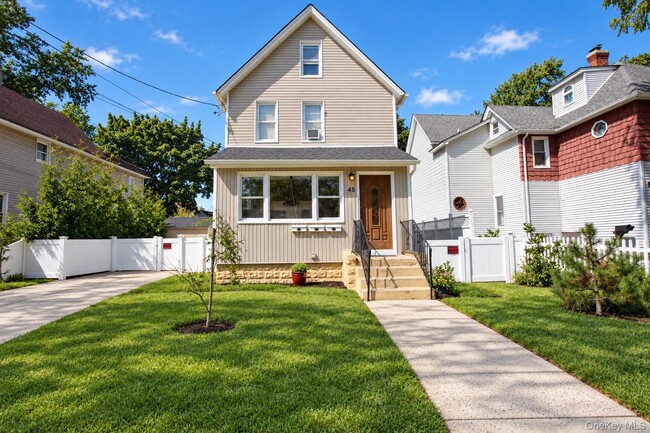 Building Photo - 45 Lynbrook Ave Unit 1