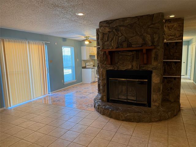 Photo - 2414 March Ln