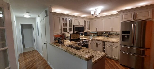 Photo - 4967 SW 32nd Ave