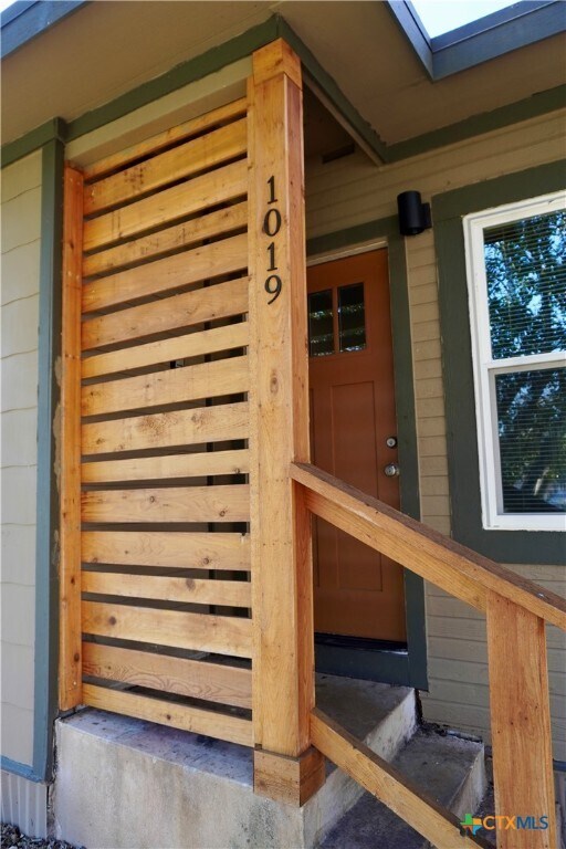 Photo - 1019 Haynes St